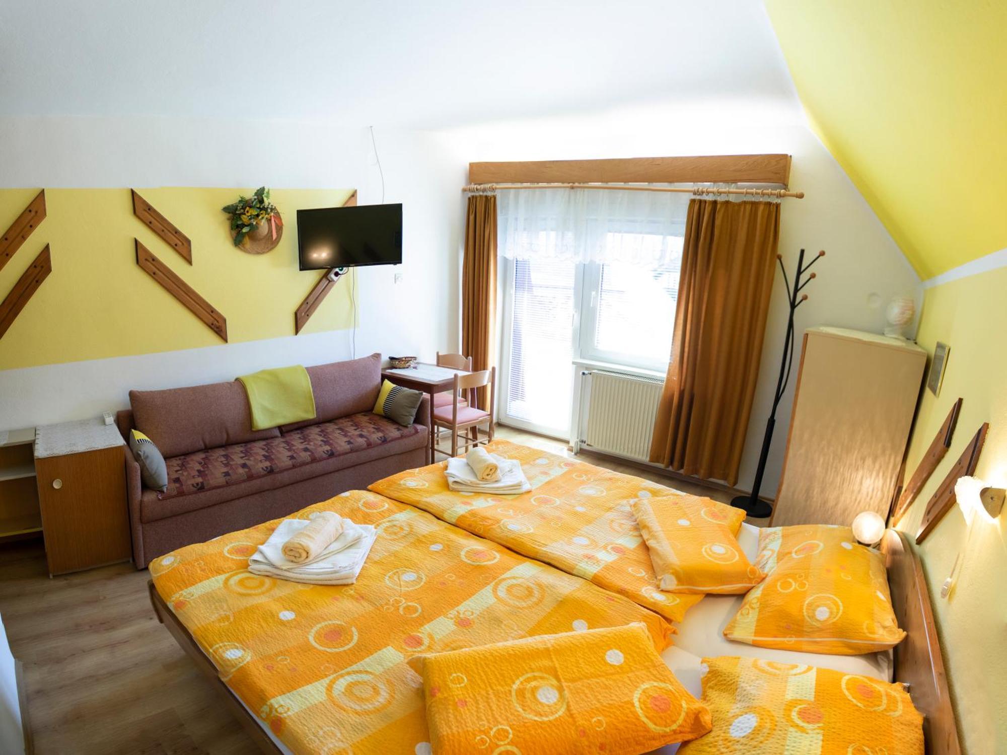 Apartments And Rooms Razen Bohinj Eksteriør billede