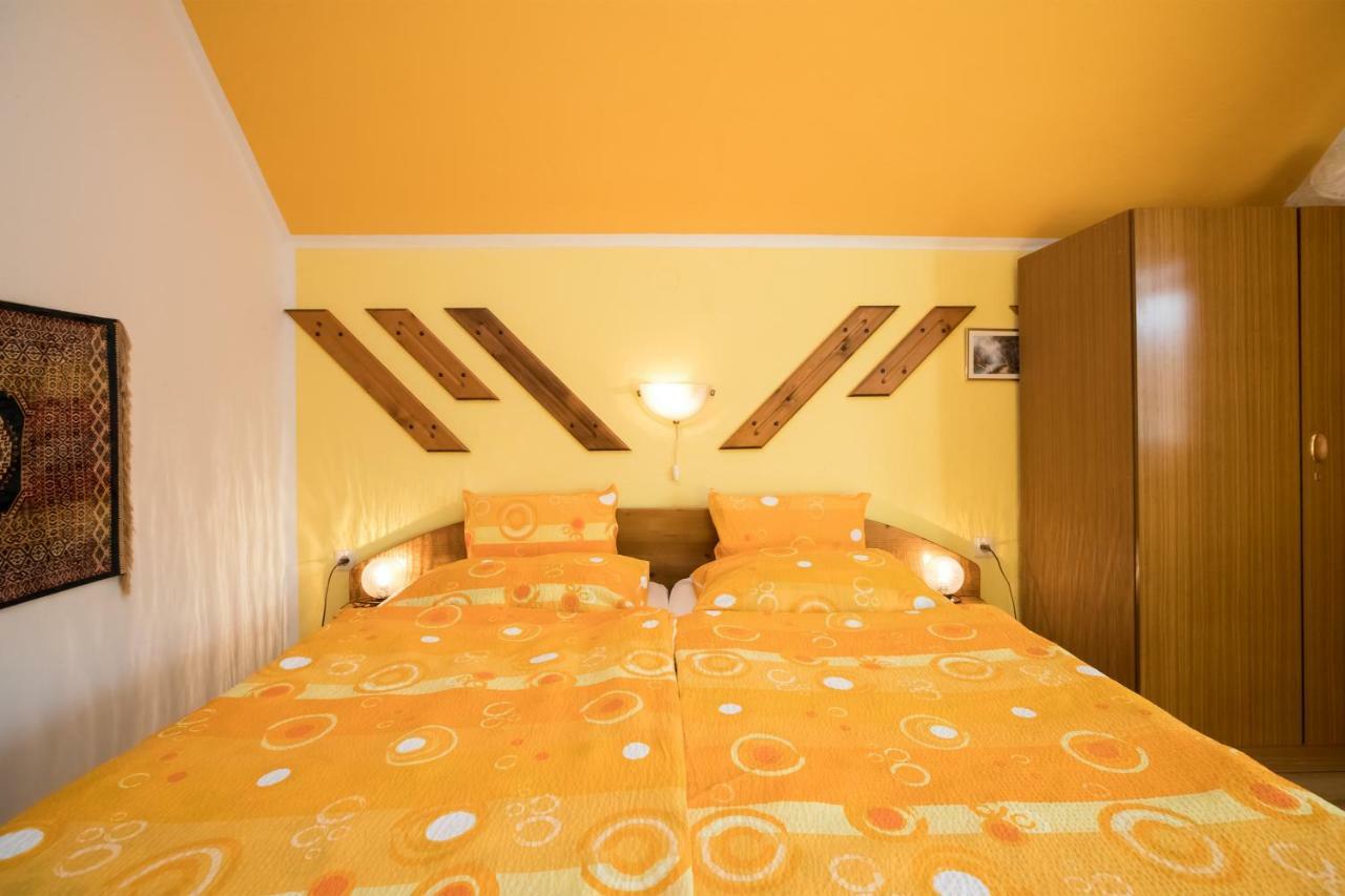 Apartments And Rooms Razen Bohinj Eksteriør billede