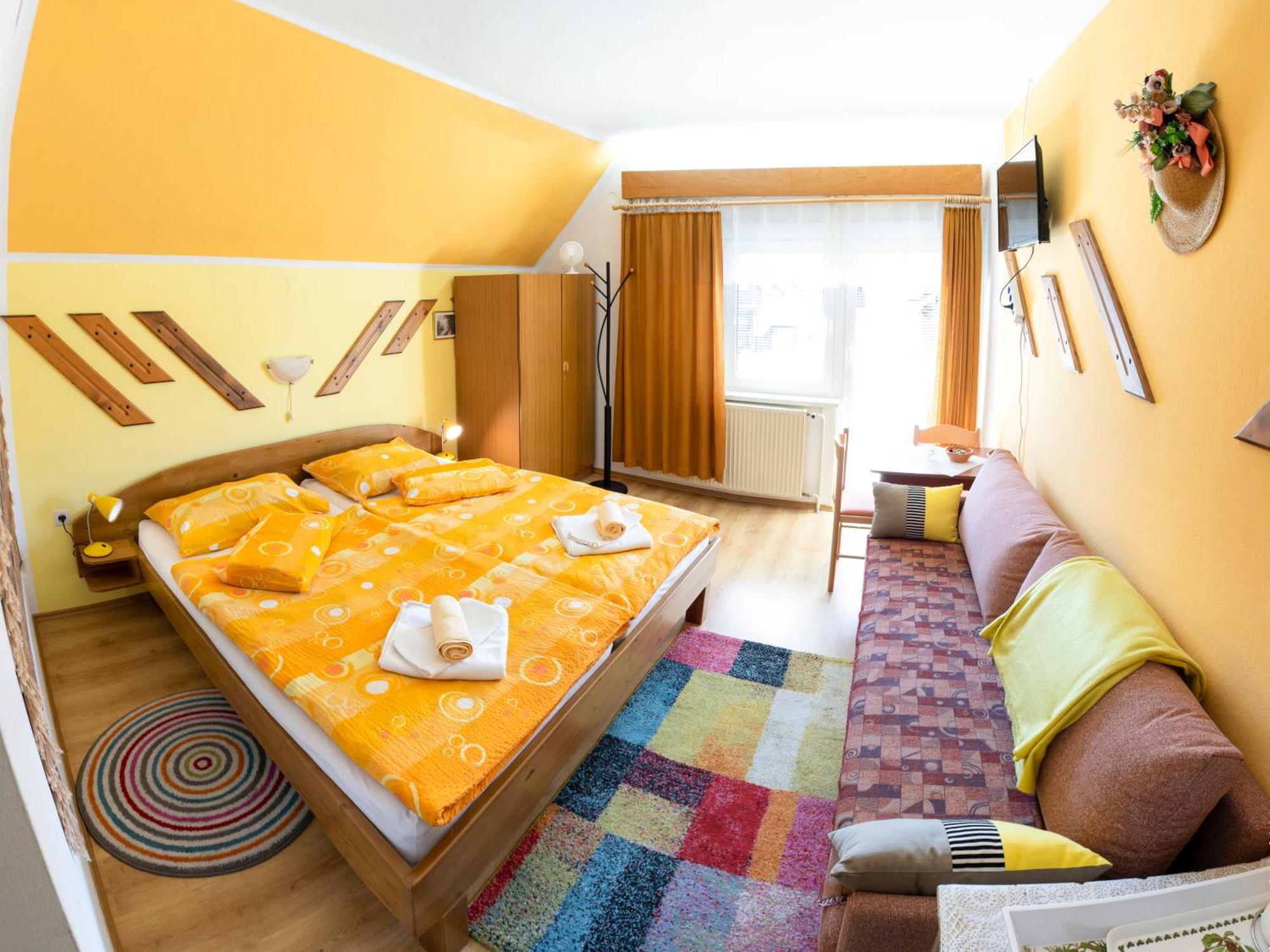 Apartments And Rooms Razen Bohinj Eksteriør billede